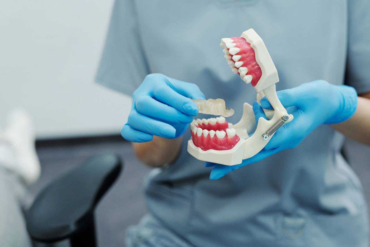 cosmetic dental procedures. general vs iv sedation dentistry